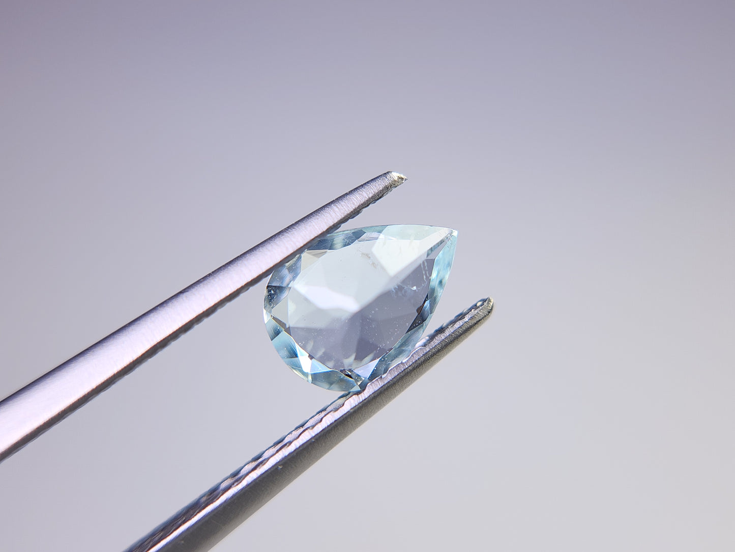 0008-3 アクアマリン ペアシェイプ 0.57ct