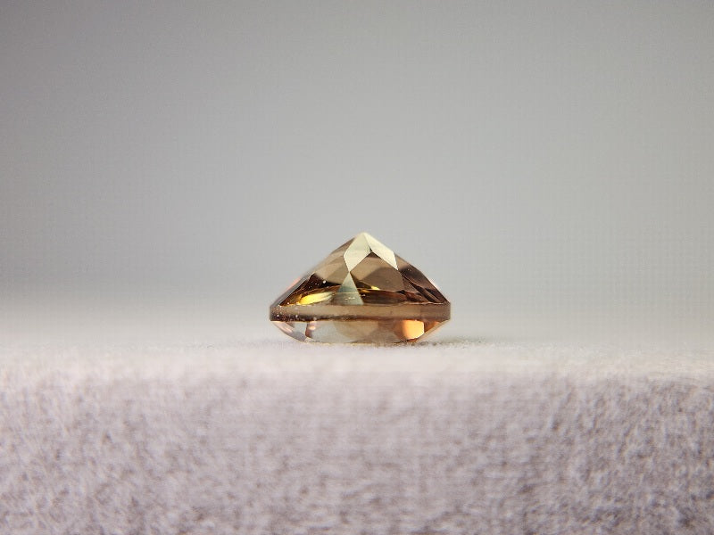 0020-6 シャンパントパーズ 1.58ct