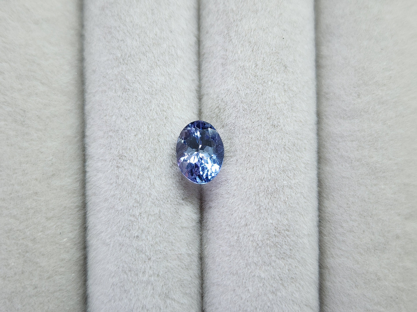 0876-7 バイカラータンザナイト 1.44ct
