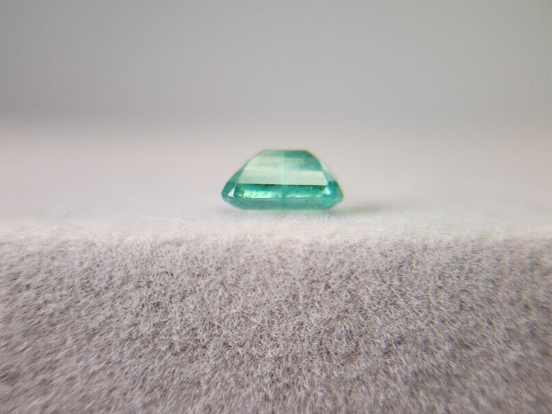 0936-13 エメラルド(ザンビア産) 0.54ct