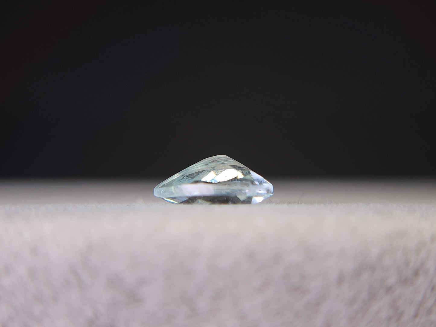 0008-5 アクアマリン ペアシェイプ 0.54ct