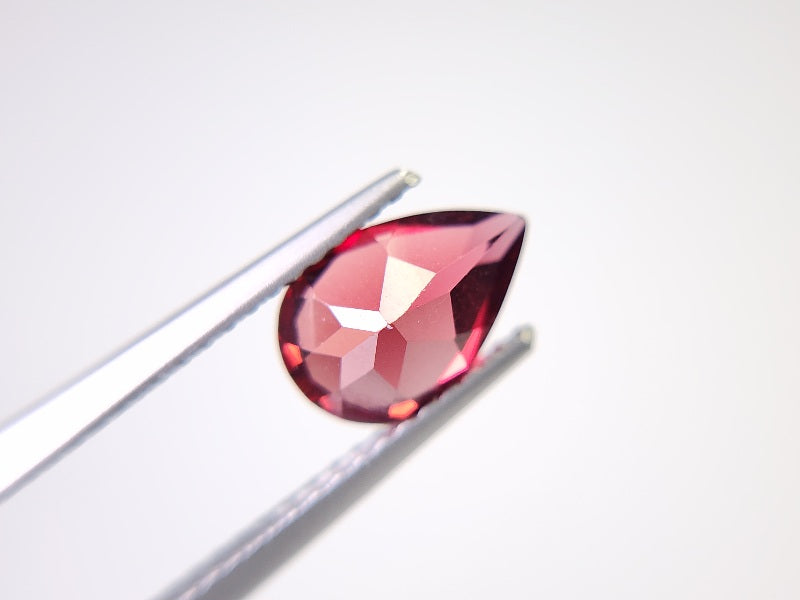 0910-3-11 ガーネット 1.64ct