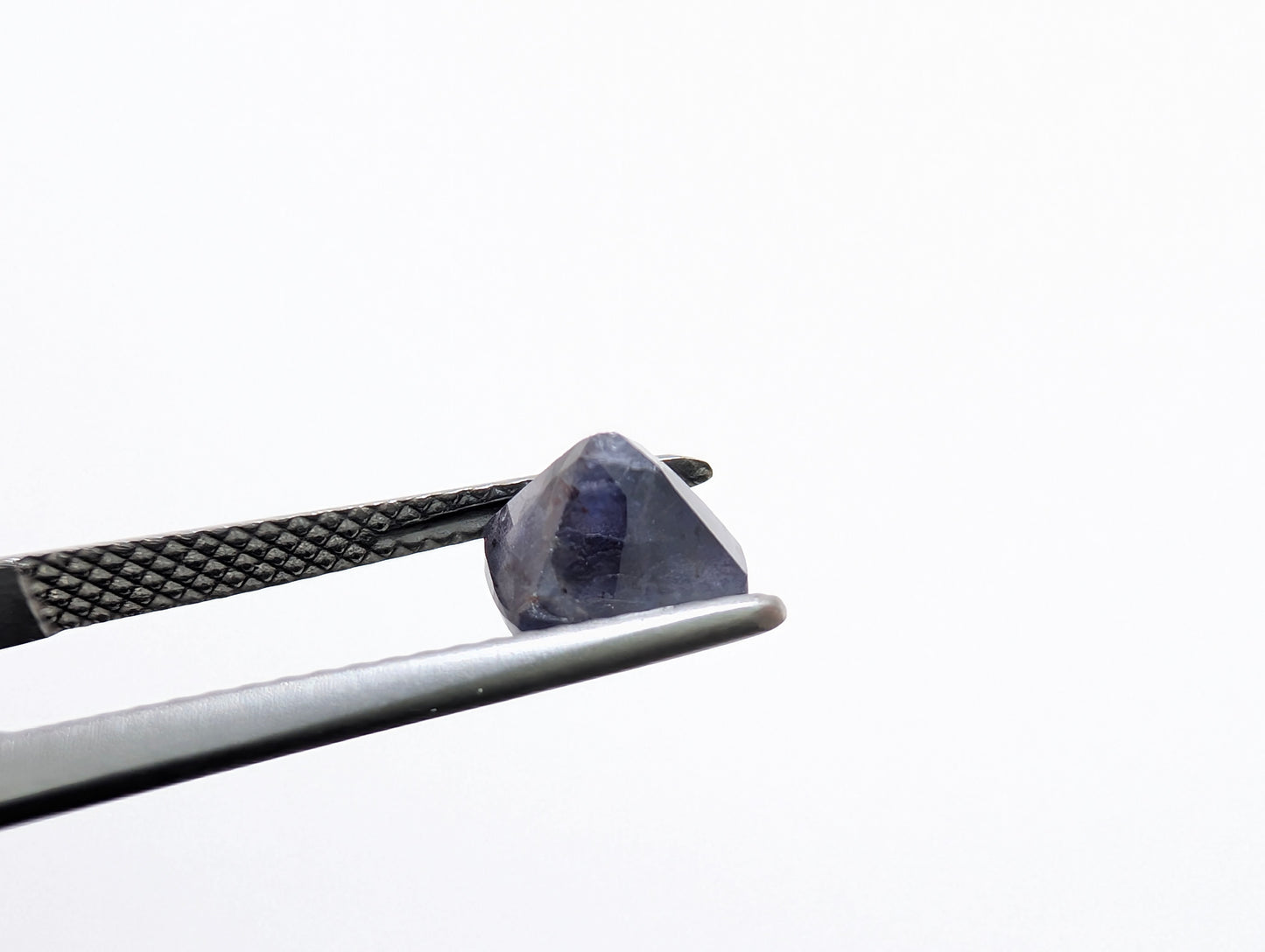 0243 アイオライトサンストーン 1.35ct