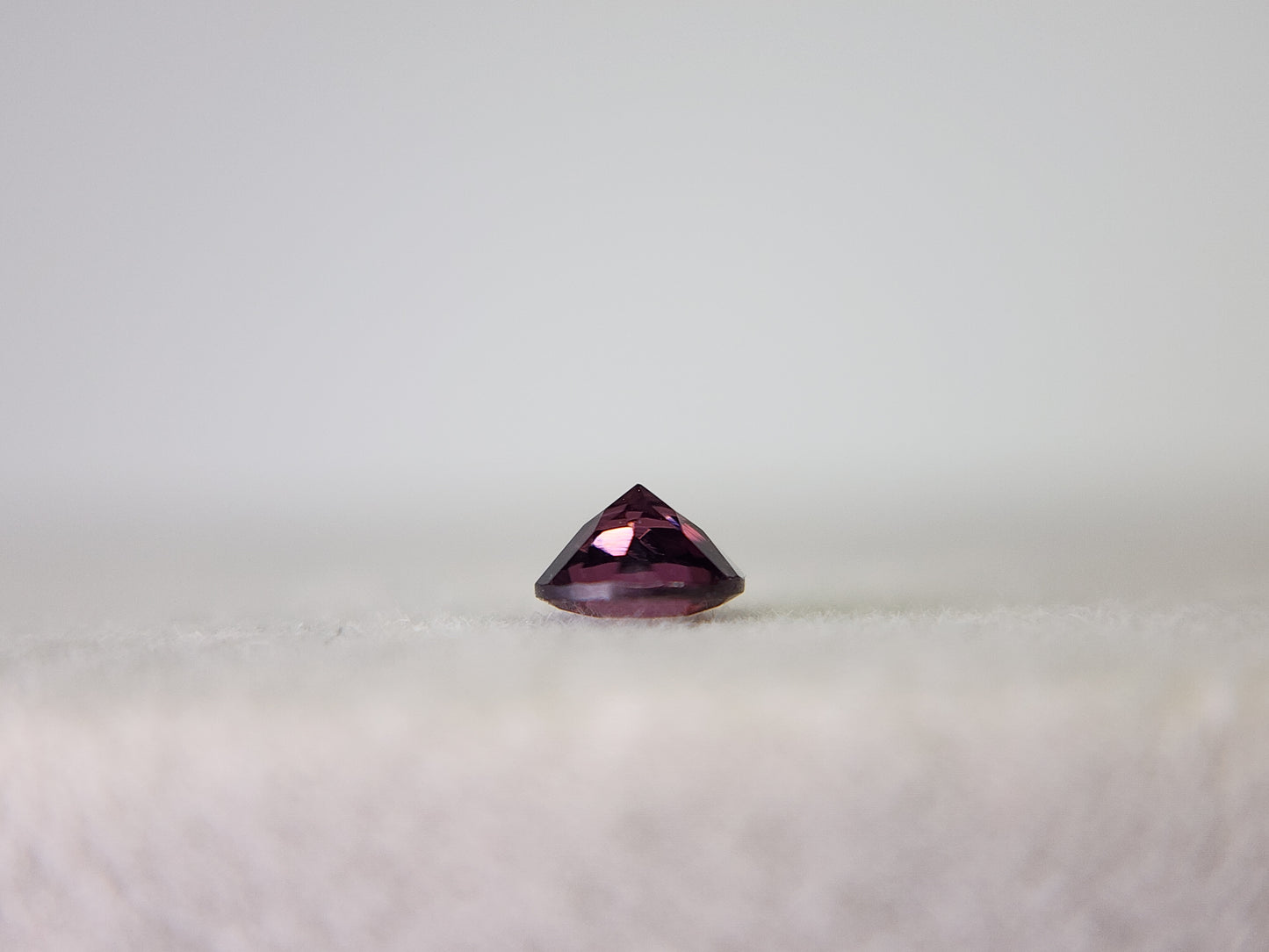 0823-9 スピネル 0.27ct