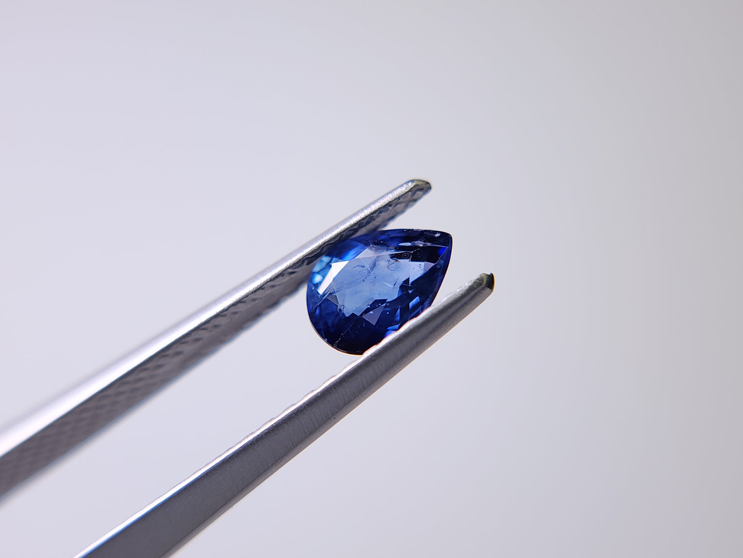0904-8 サファイア 0.65ct
