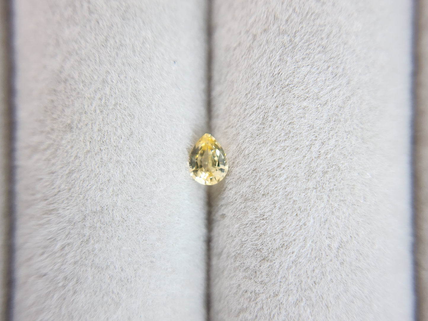 0166 サファイア 0.16ct