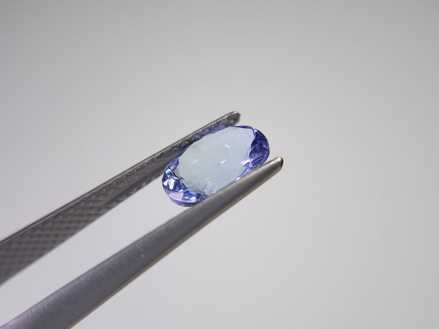 0876-14 バイカラータンザナイト 1.35ct