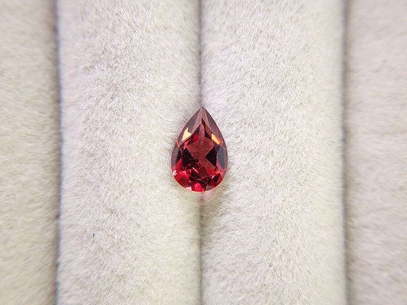 0910-3-12 ガーネット 1.54ct