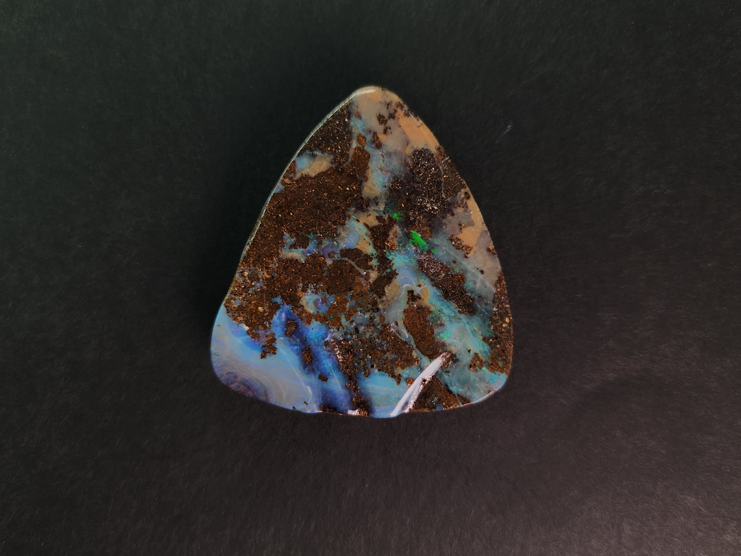 0903-2 ボルダーオパール(穴あき) 52.03ct