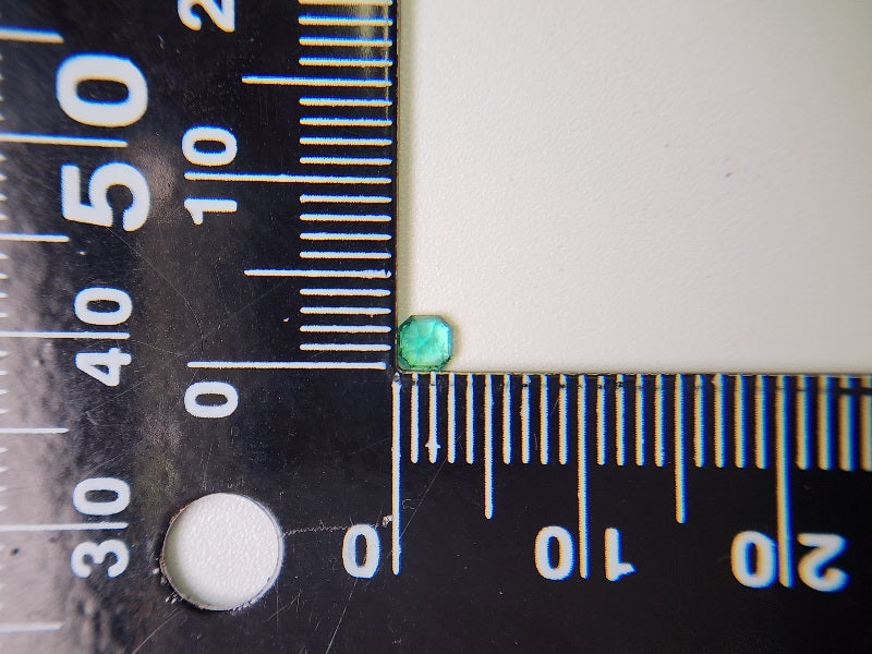 0936-15 エメラルド 0.12ct