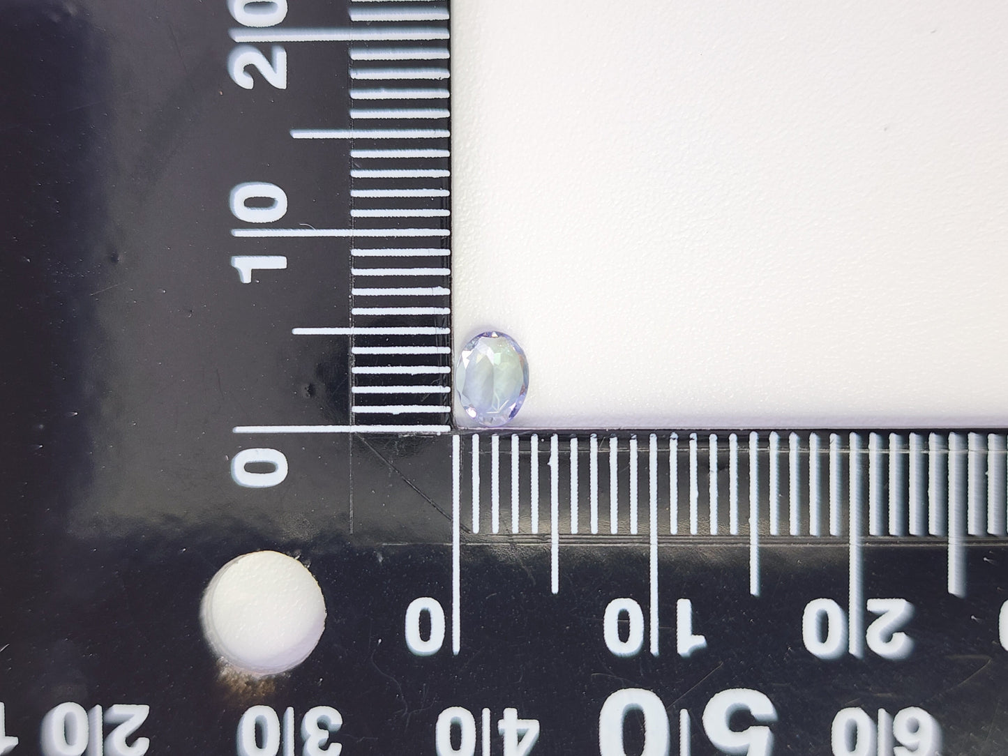 0654-5-9 ゾイサイト 0.28ct