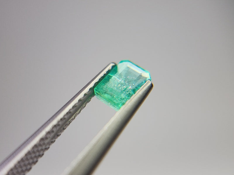 0936-9 エメラルド(ザンビア産) 0.57ct