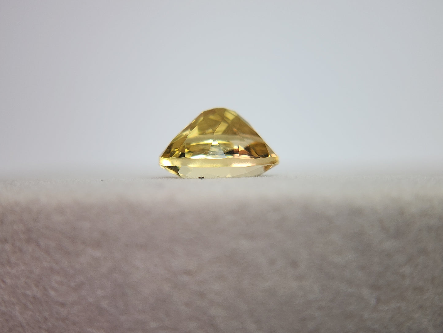 0091-2 イエローラブラドライト 3.37ct