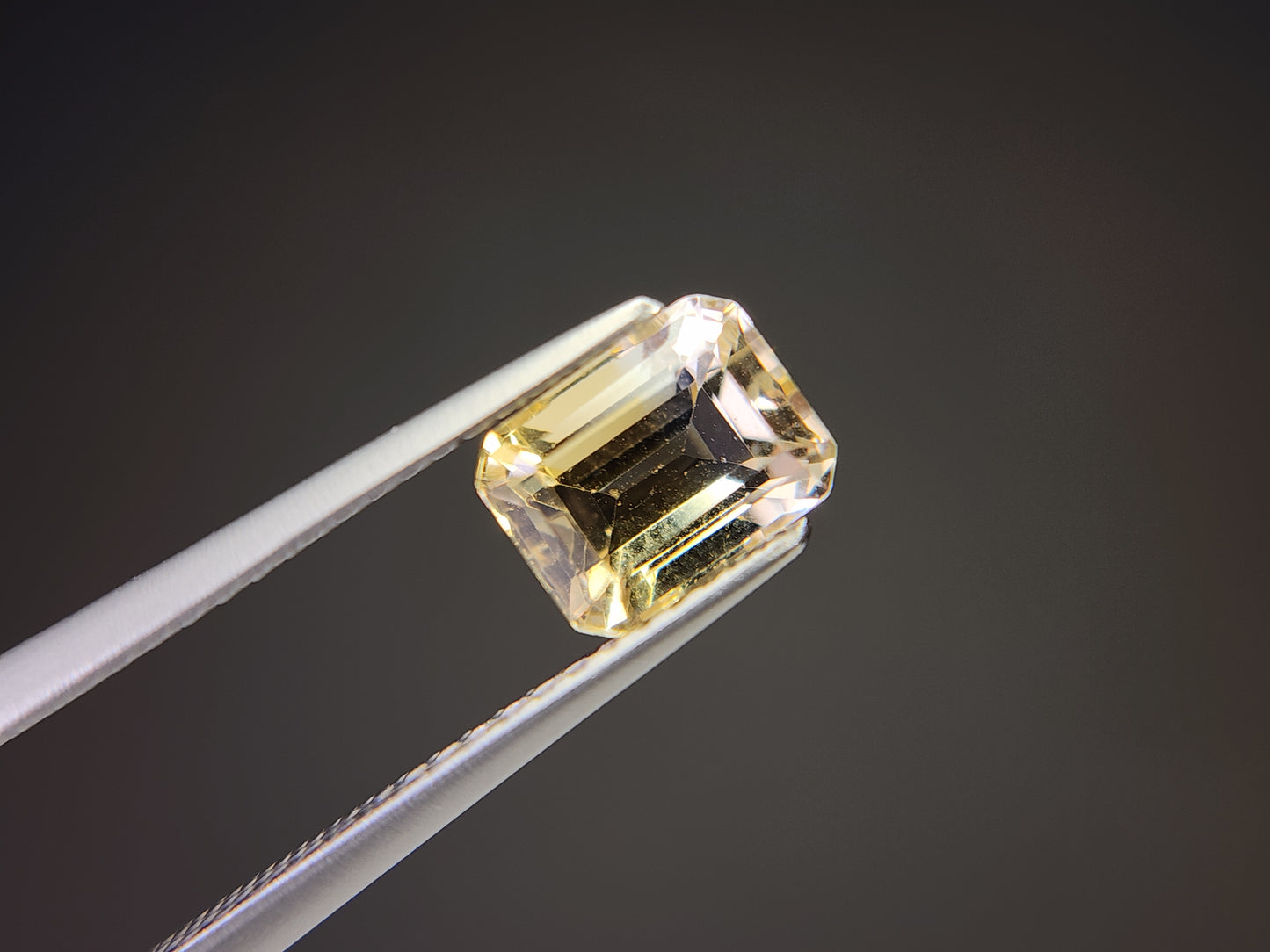 0365-6-2 バイカラーシトリン 1.43ct