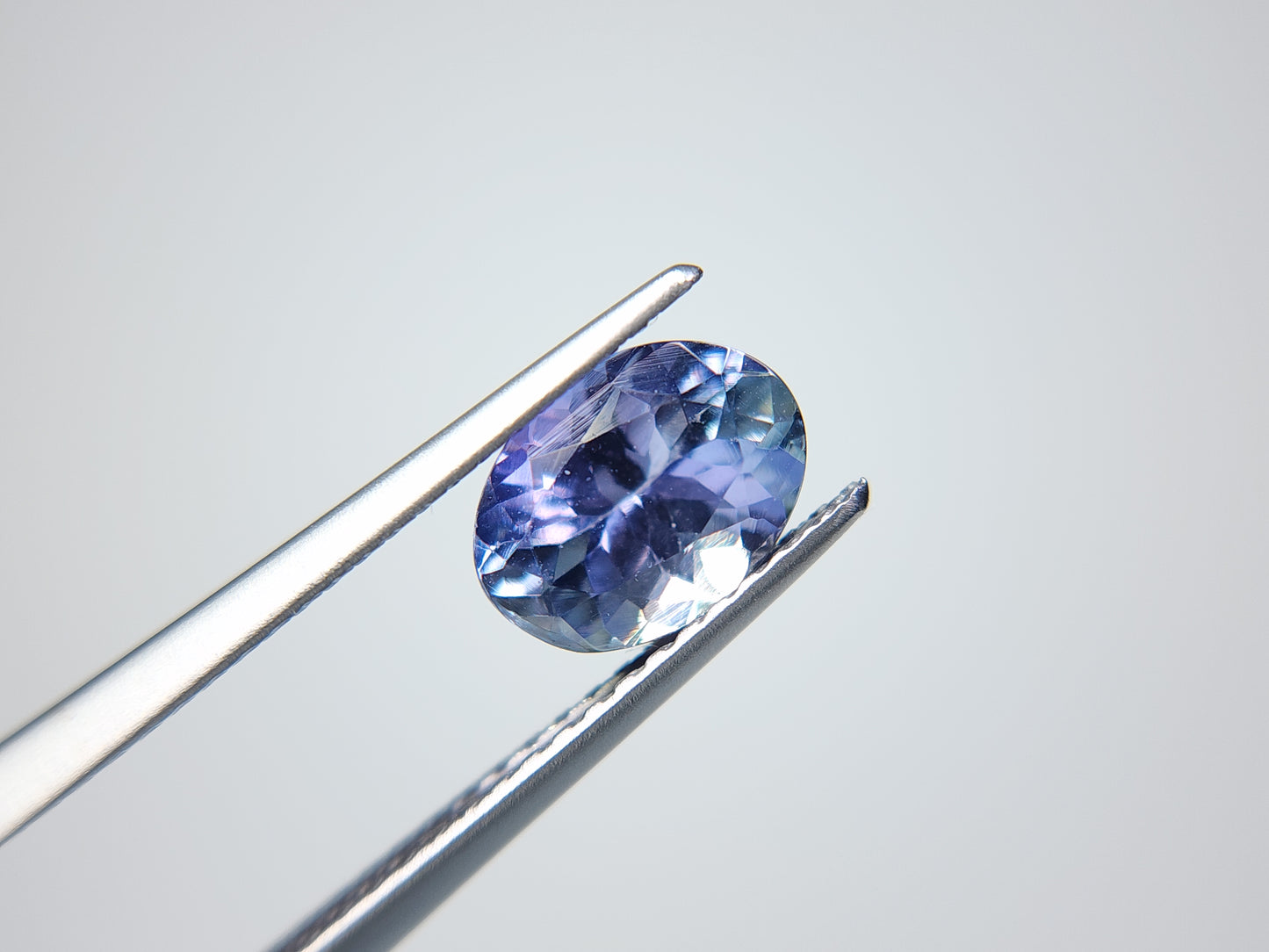 0876-15 バイカラータンザナイト 1.34ct
