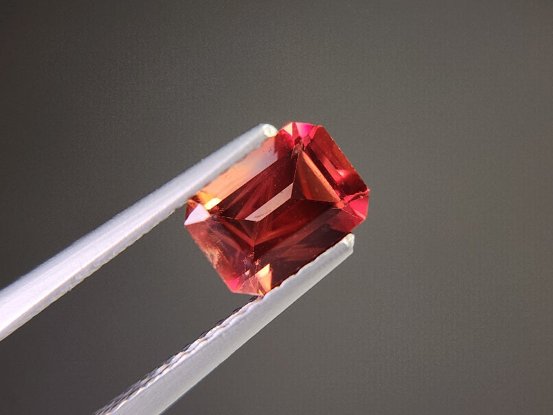 0151-2-9 バイカラーアンデシン 1.03ct