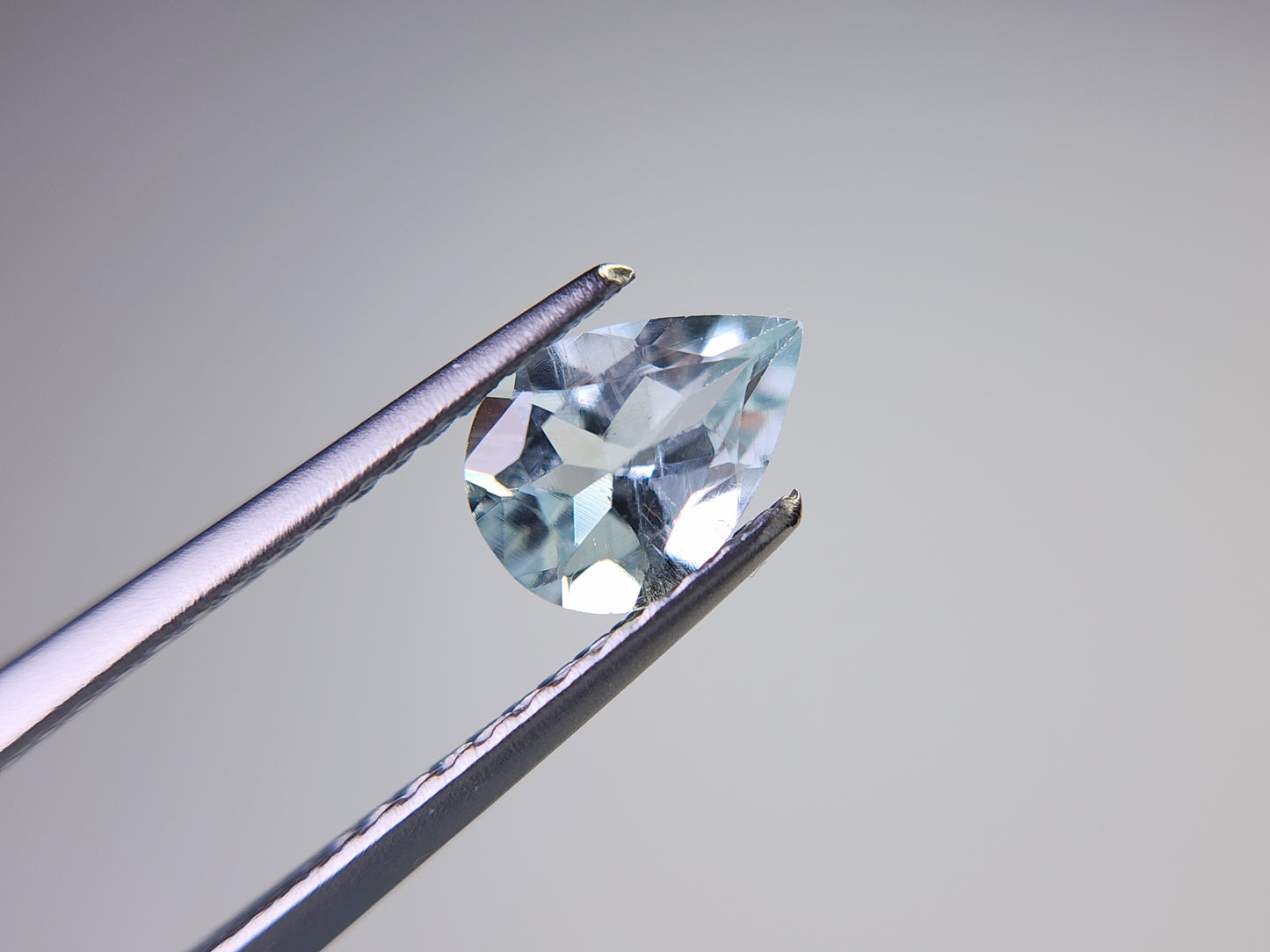 0008-2 アクアマリン ペアシェイプ 0.59ct