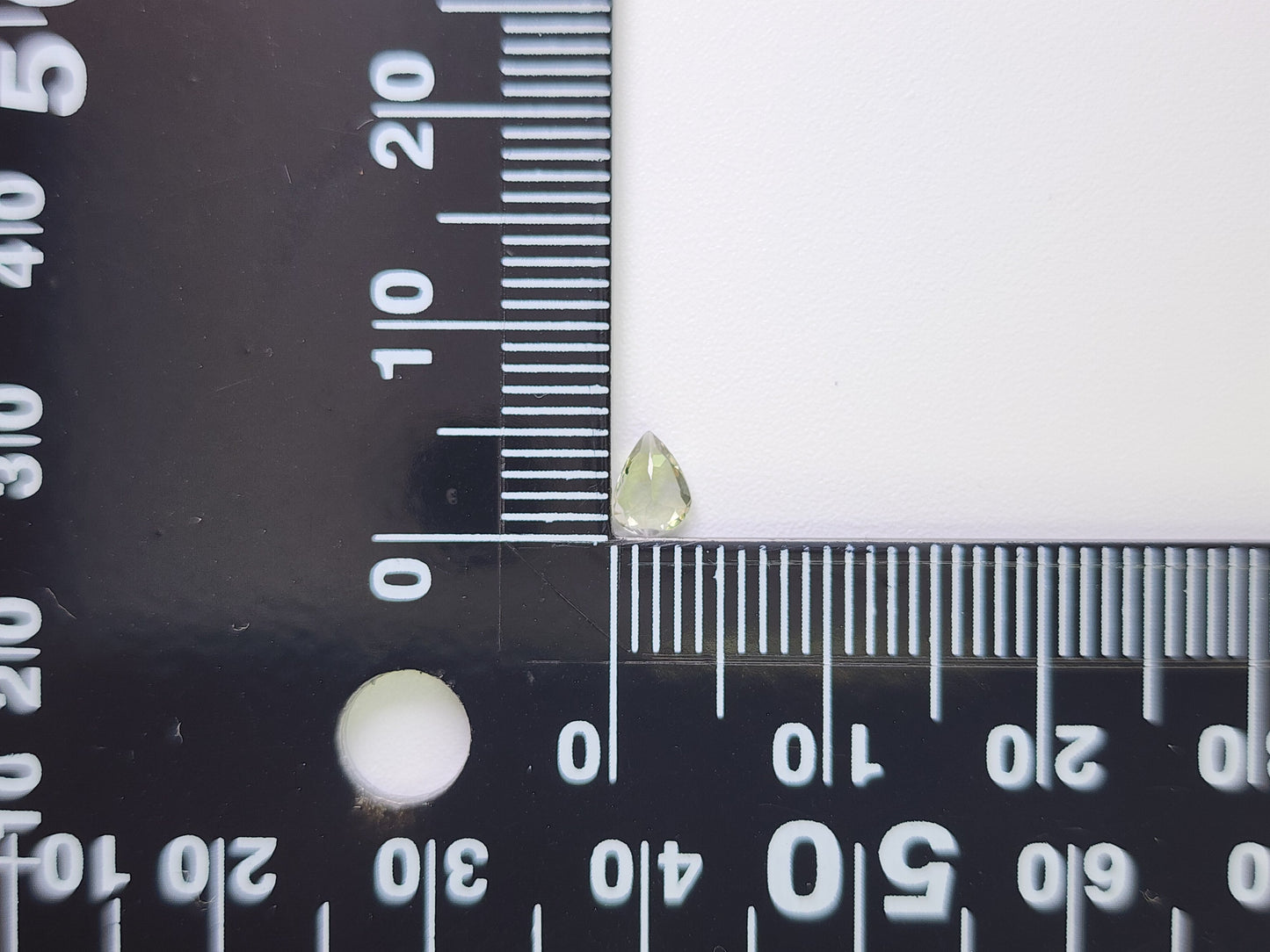 0644-2 ゾイサイト 0.26ct