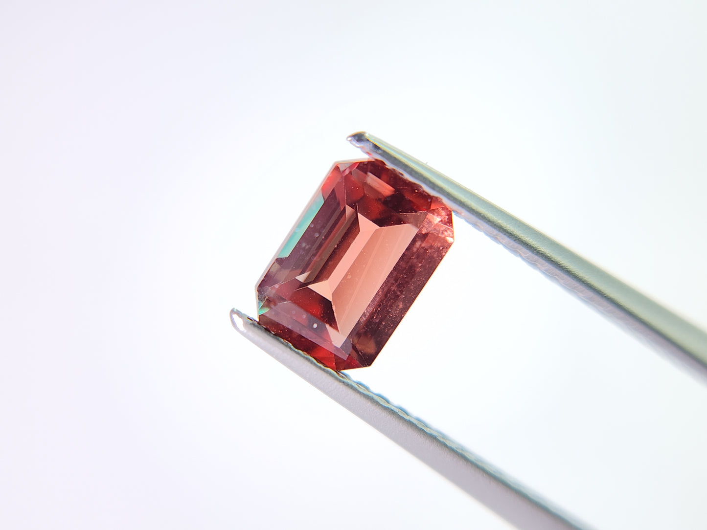 0151-3-1 バイカラーアンデシン 1.10ct