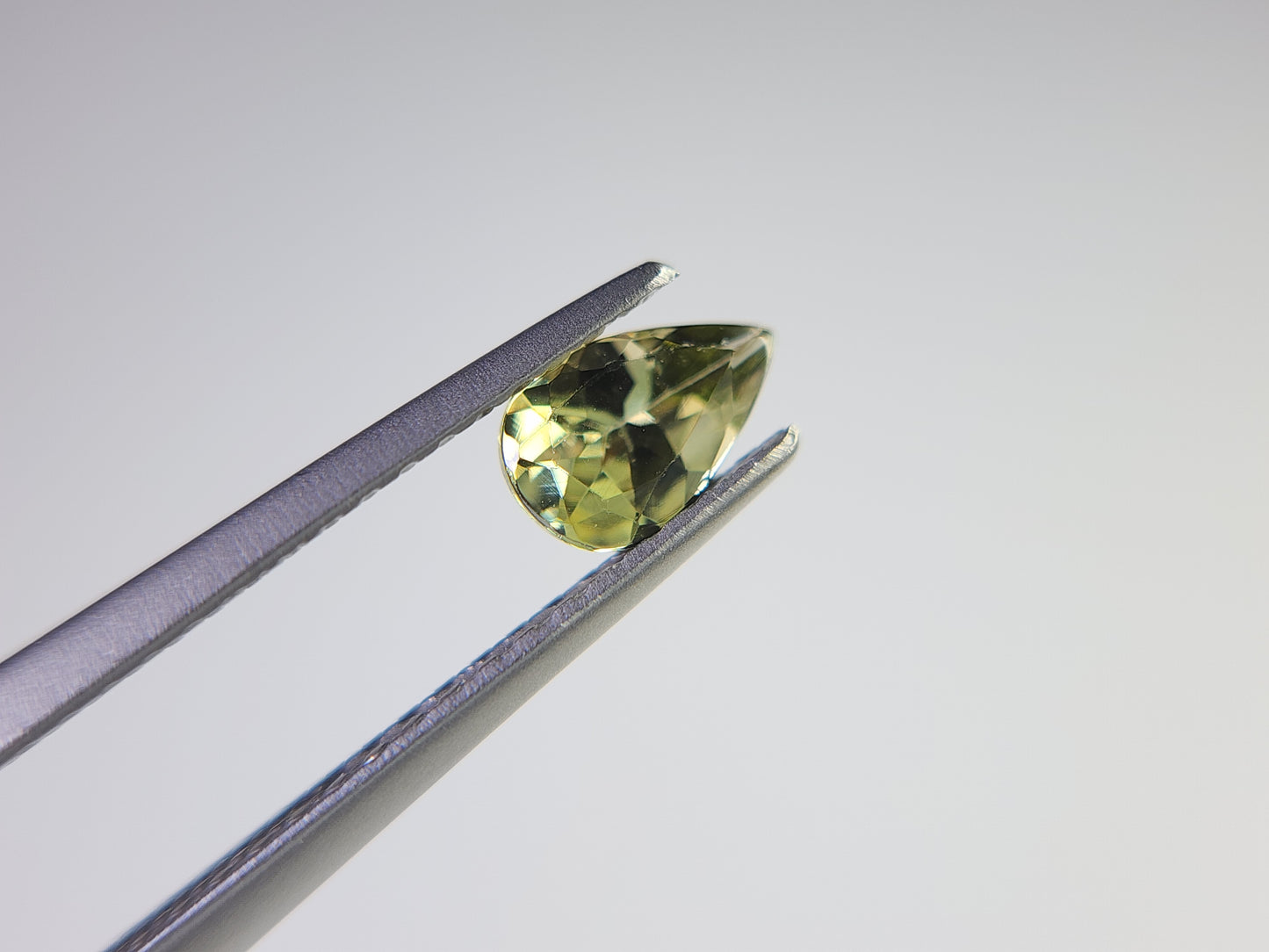 0644-8 ゾイサイト 0.35ct
