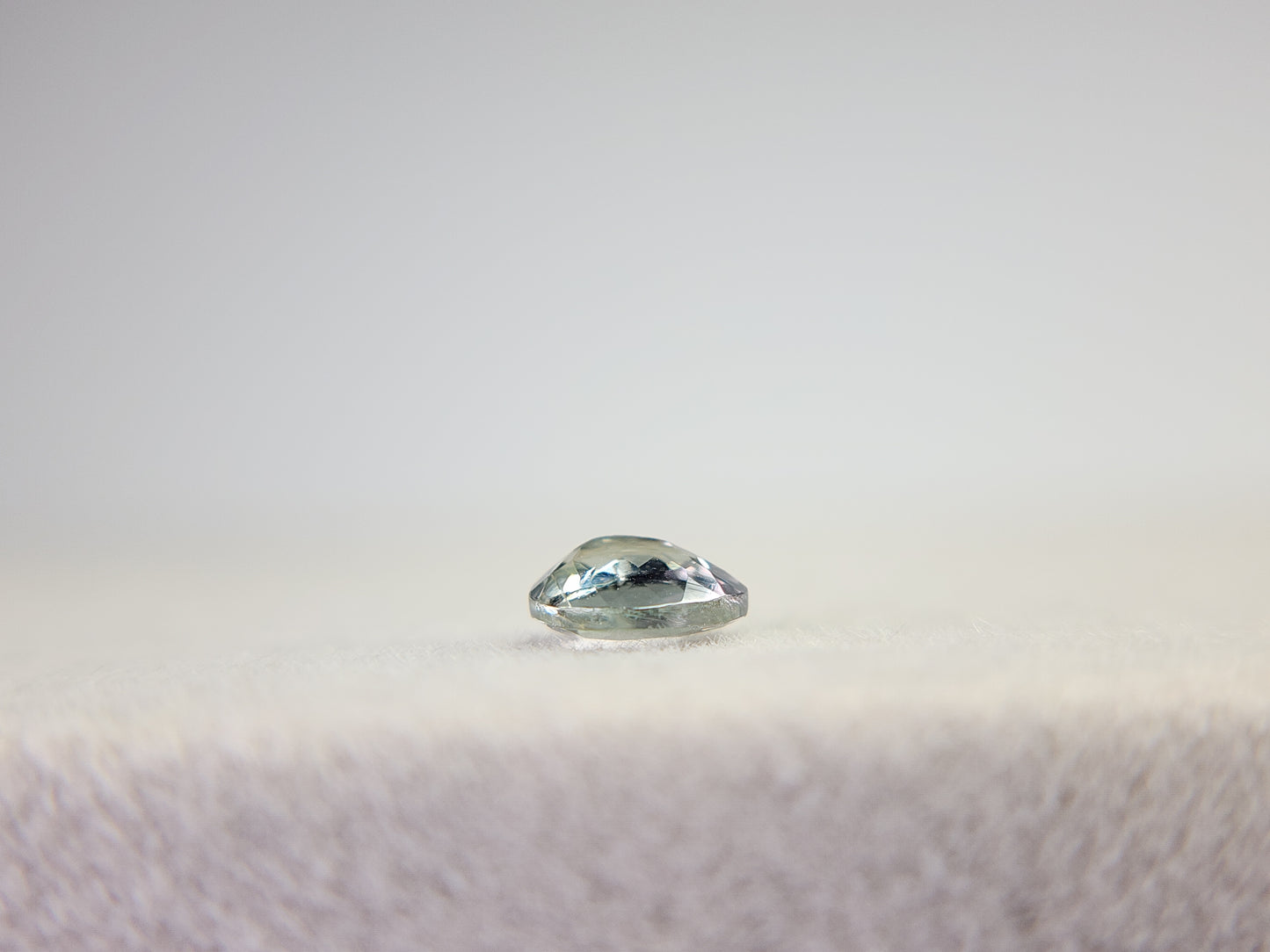 0654-5-2 ゾイサイト 0.35ct