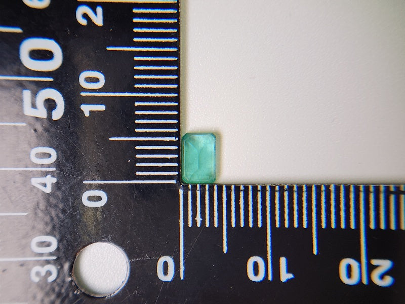 0936-11 エメラルド(ザンビア産) 0.60ct