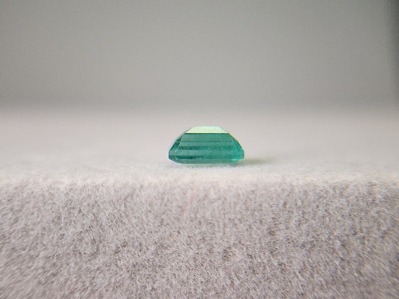 0936-11 エメラルド(ザンビア産) 0.60ct