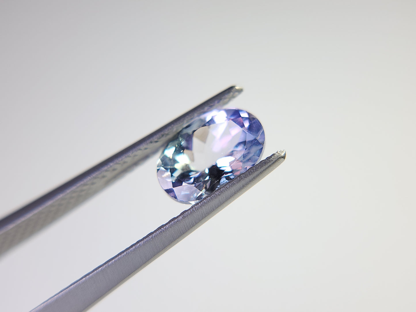 0876-19 バイカラータンザナイト 1.28ct