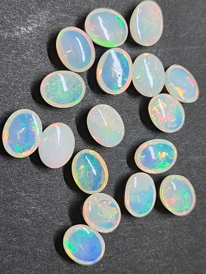 0808【ランダム発送】オパール【1石あたり約1.21ct】