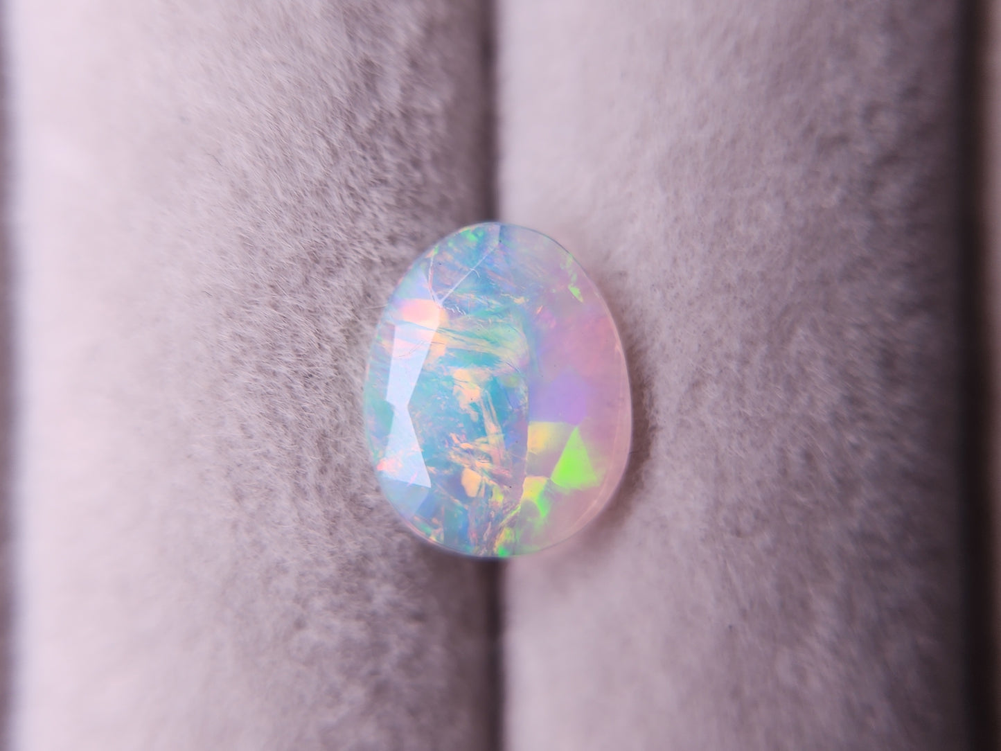 0916-18　オパール　0.75ct