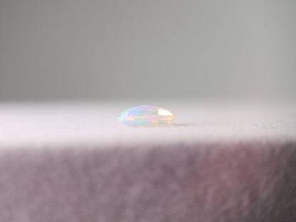 0909-1-2　オパール　0.53ct