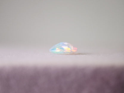 0909-2-2　オパール　0.42ct