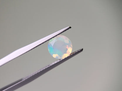 0909-3-2　オパール　0.85ct