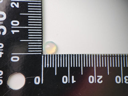 0909-4-2　オパール　0.27ct