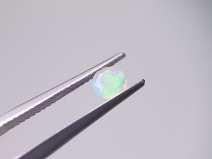0909-4-3　オパール　0.24ct