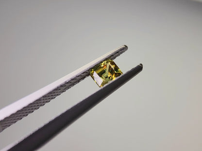 0932-6　スフェーン　0.36ct