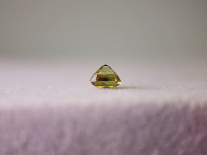 0932-6　スフェーン　0.36ct