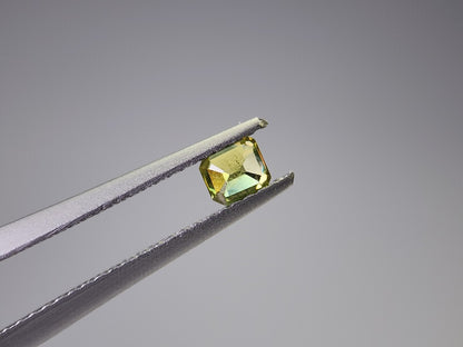 0932-8　スフェーン　0.31ct