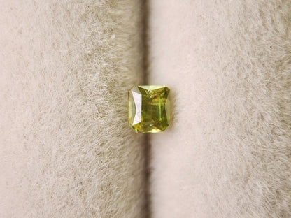 0932-8　スフェーン　0.31ct