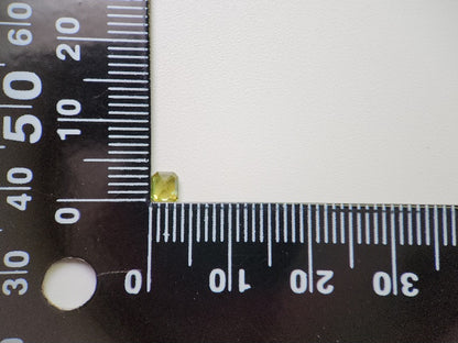 0932-8　スフェーン　0.31ct