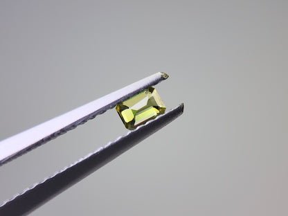 0932-10　スフェーン　0.17ct