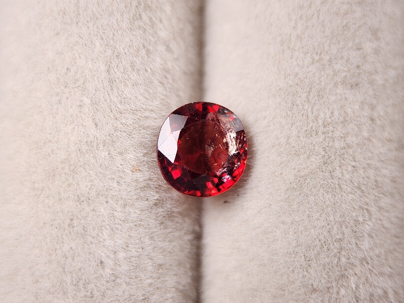 0834　スピネル　1.18ct