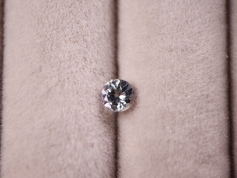 0657-22-1　ゾイサイト　0.38ct