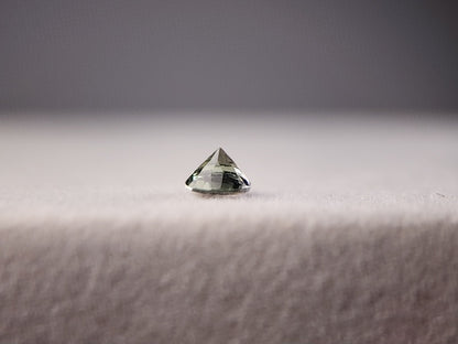 0657-22-2　ゾイサイト　0.38ct