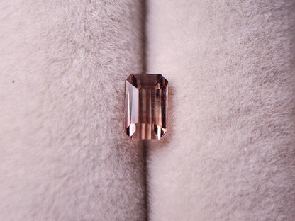 0879-13　トルマリン　0.76ct