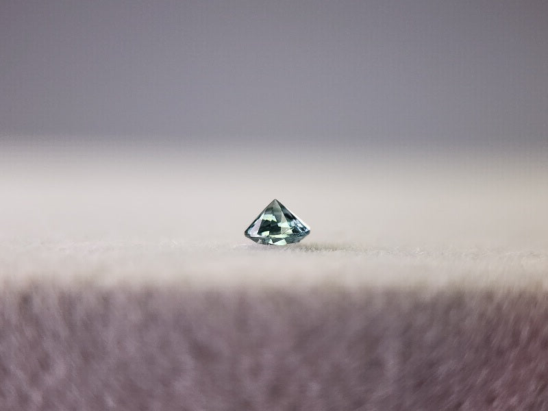 0090-13　モンタナサファイア　0.14ct