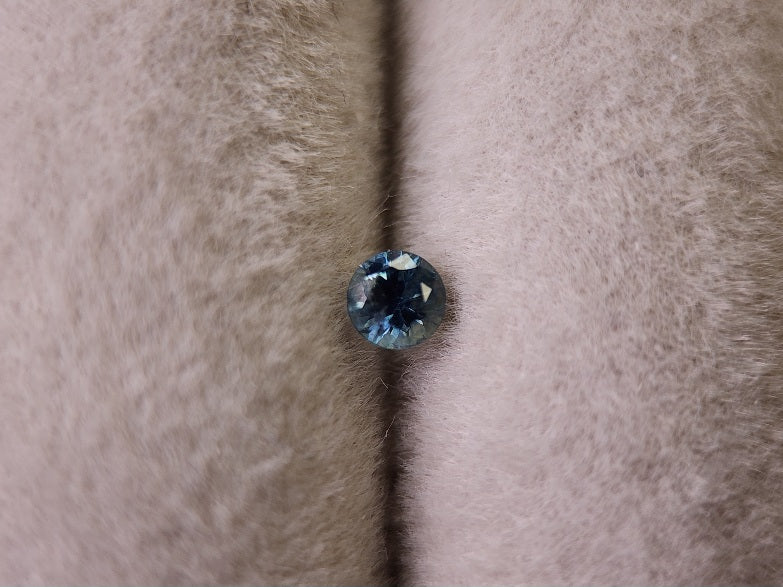 0090-13　モンタナサファイア　0.14ct
