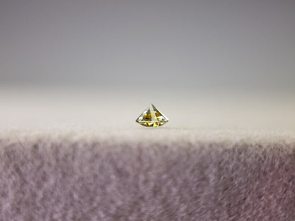 0090-14　モンタナサファイア　0.13ct