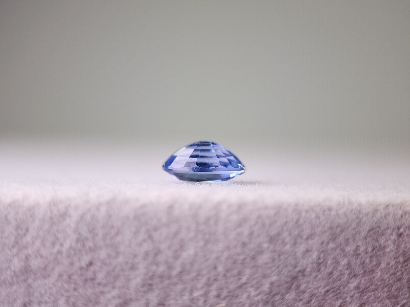 0904-11　サファイア　0.71ct