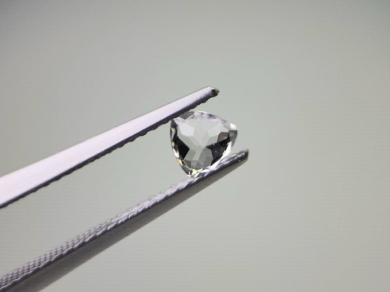 0945-1　フェナカイト　0.39ct